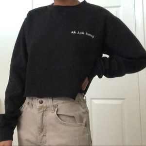 BRANDY MELVILLE CROPPED BLACK SWEATER